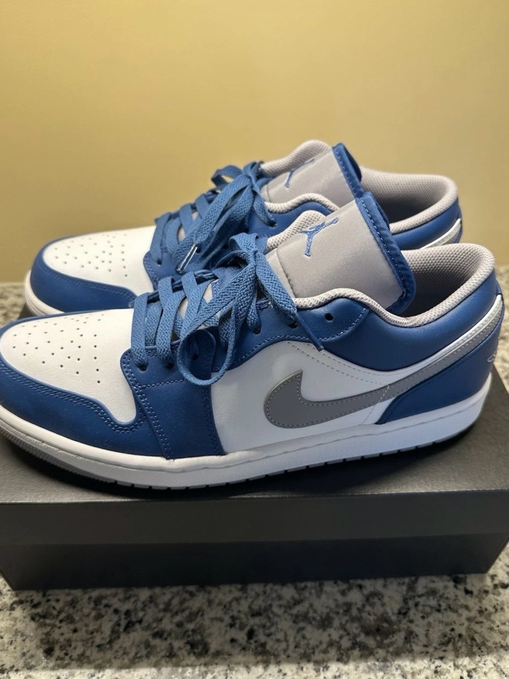 Air Jordan 1 Low True Blue/Cement Grey-white 11.5 - Picture 5 of 6